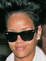 Rihanna Sunglasses: Got my Ray-Bans on and I’m feeling Hella Cool ...