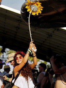 vanessa hudgens sunglasses coachella 2013