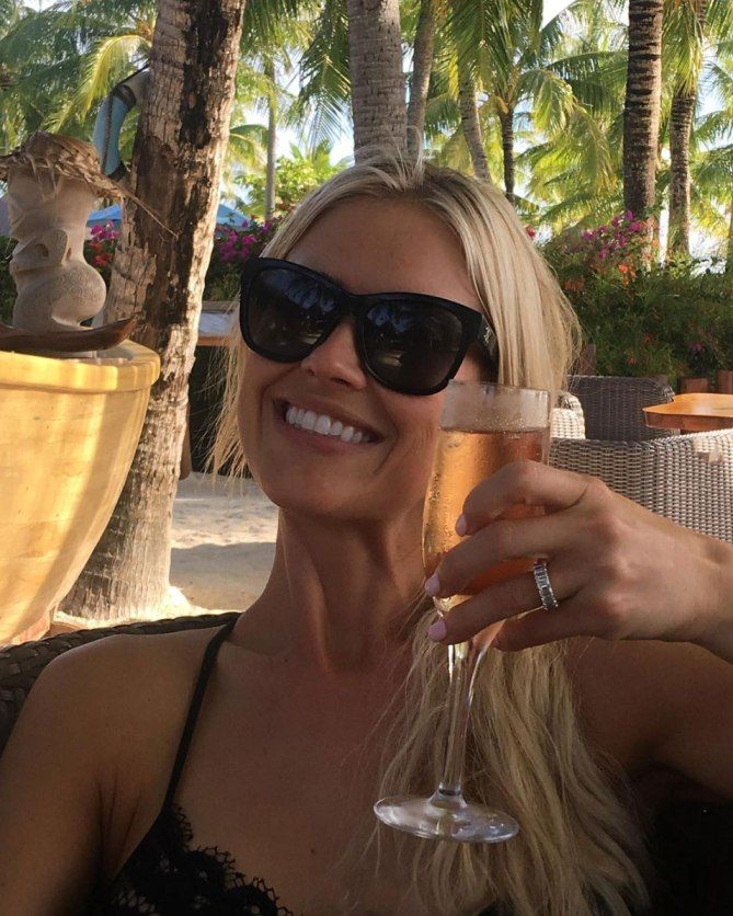 What Sunglasses Does Christina El Moussa Wear? - Sunglasses and