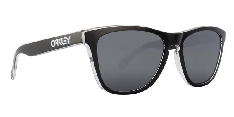 oakley frogskins vs ray ban wayfarer